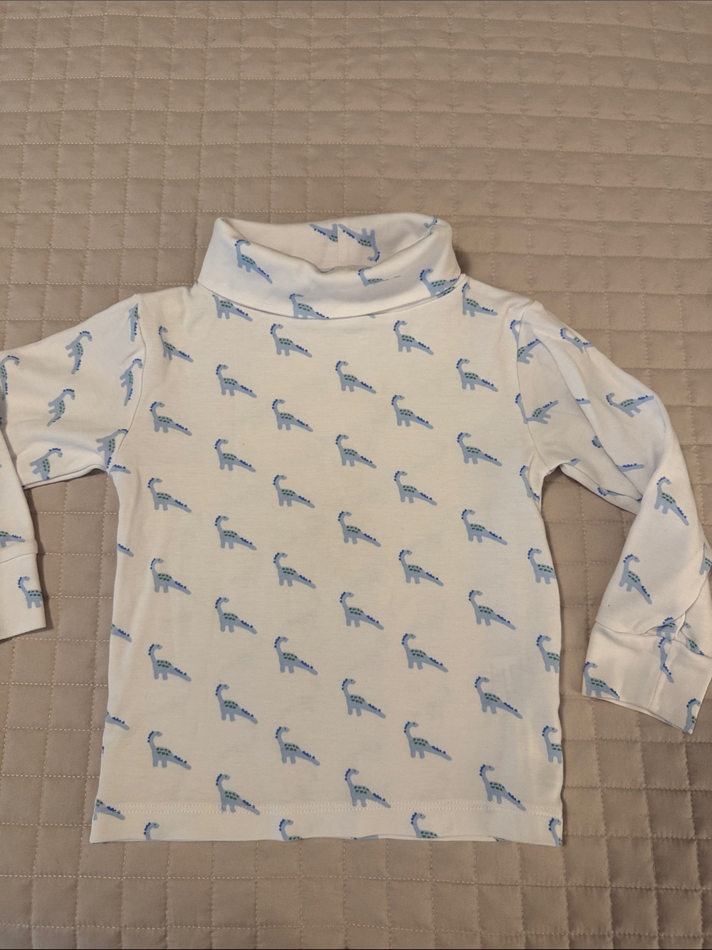 Little English 3T knit turtleneck like new